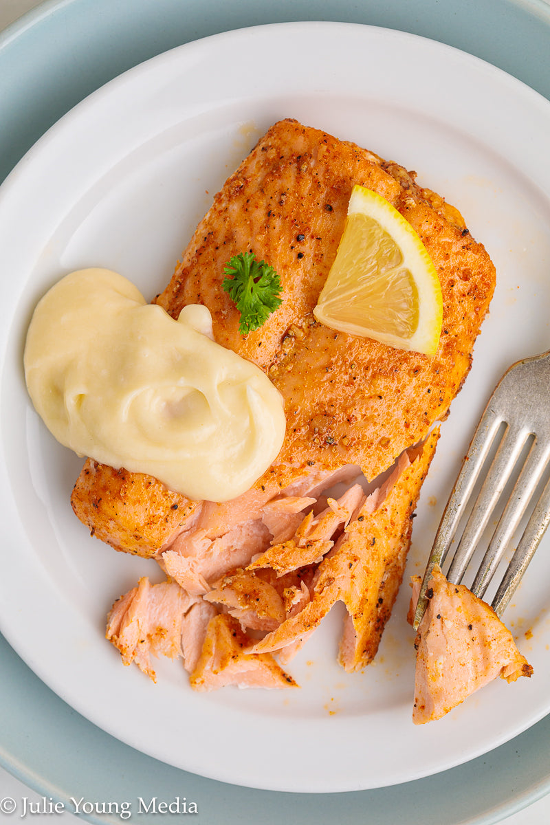 BUNDLE! Air Fryer Frozen Salmon + Lemon Butter Sauce (Beurre Blanc)