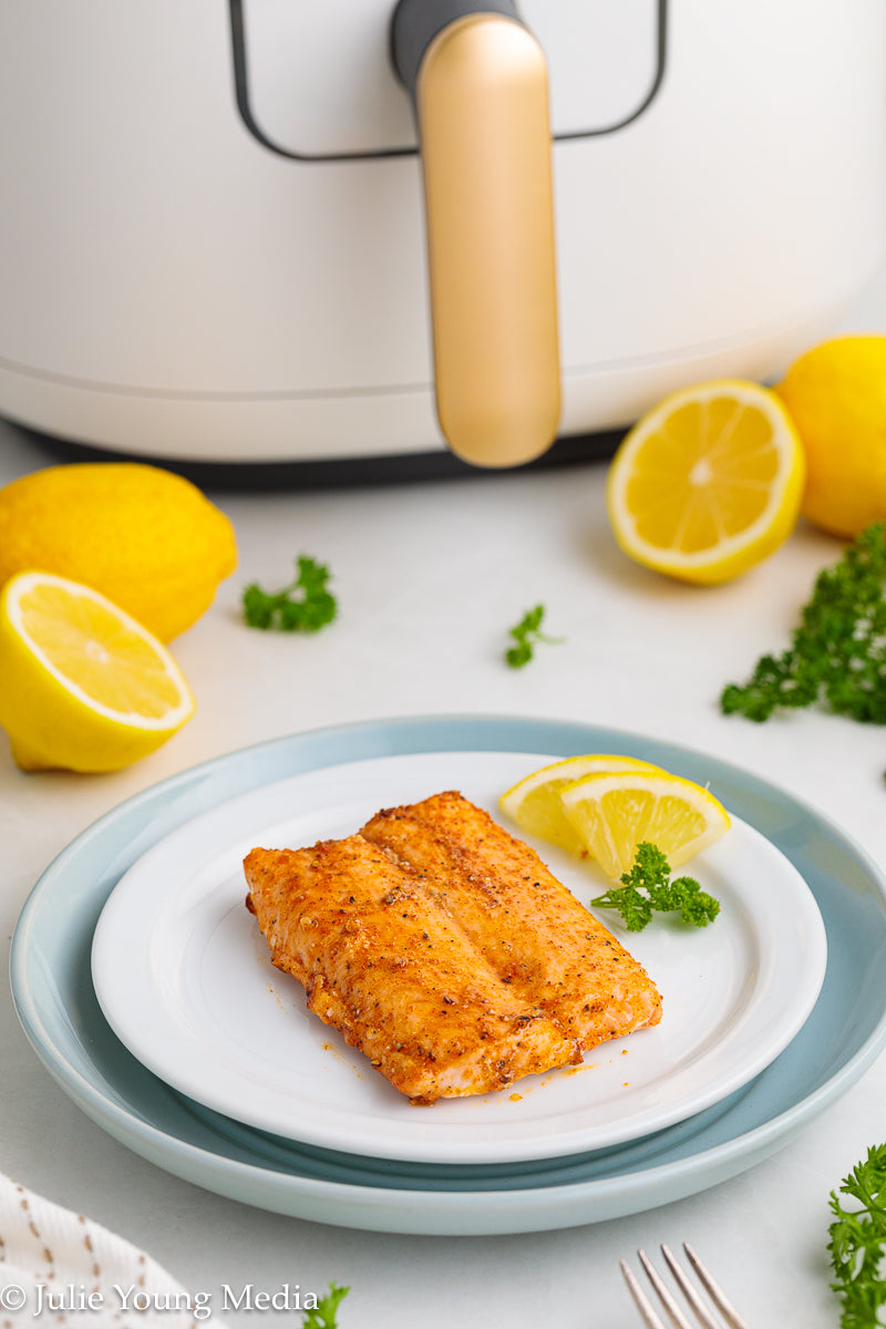 BUNDLE! Air Fryer Frozen Salmon + Lemon Butter Sauce (Beurre Blanc)