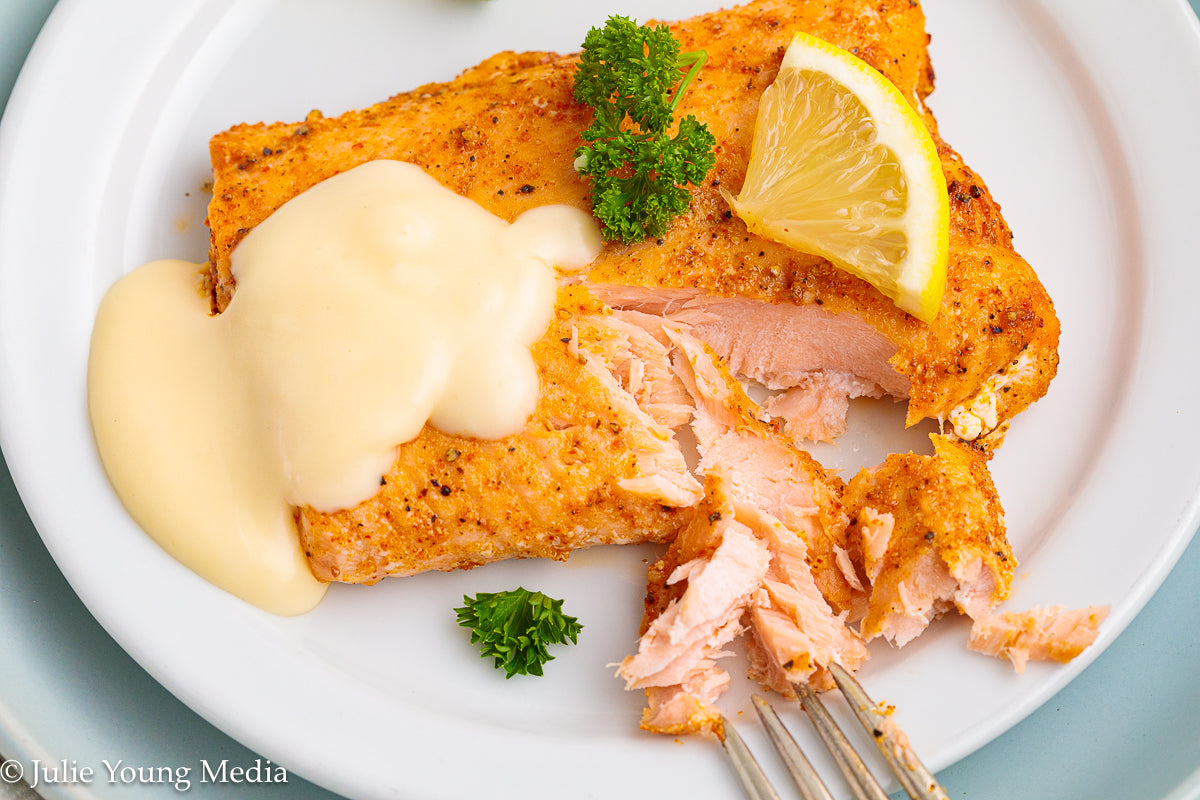 BUNDLE! Air Fryer Frozen Salmon + Lemon Butter Sauce (Beurre Blanc)