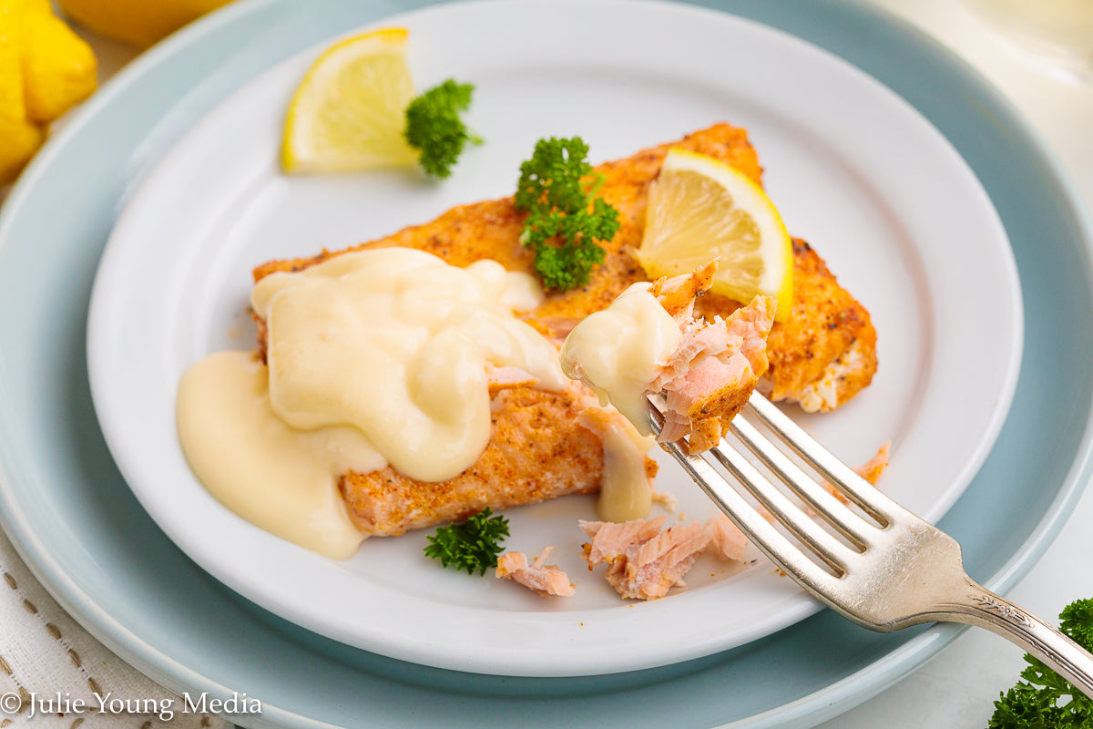 BUNDLE! Air Fryer Frozen Salmon + Lemon Butter Sauce (Beurre Blanc)