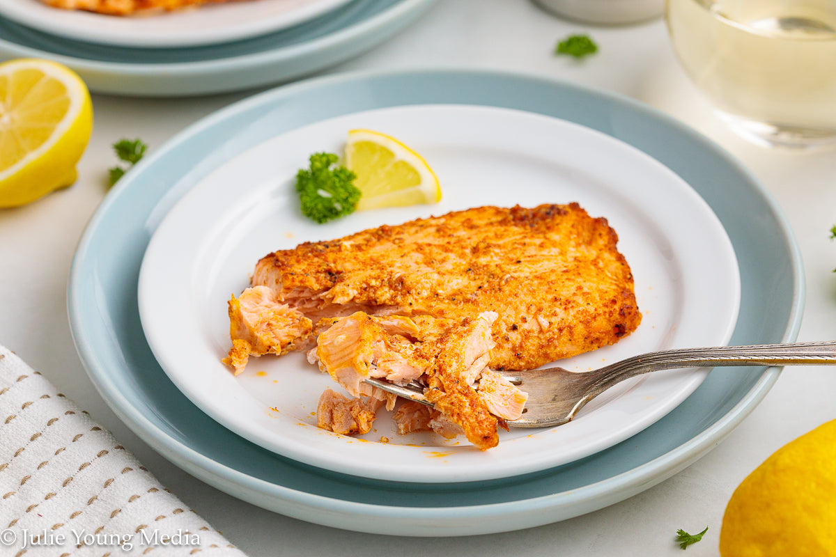 BUNDLE! Air Fryer Frozen Salmon + Lemon Butter Sauce (Beurre Blanc)